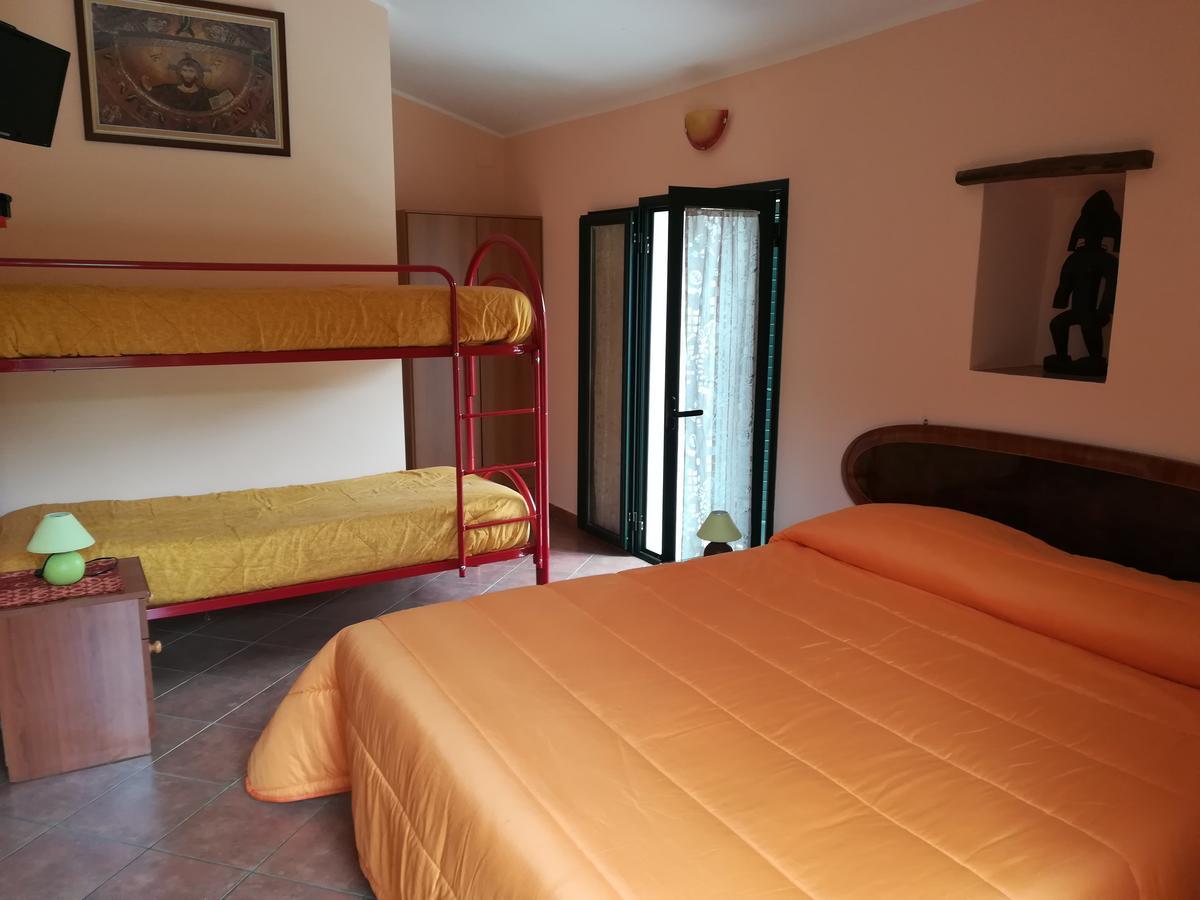 B&B Arcobaleno Чефалу Экстерьер фото
